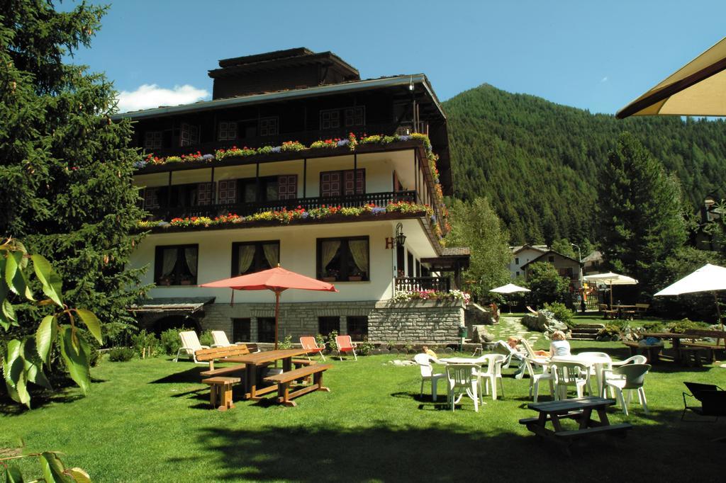 Hotel Castor Champoluc Εξωτερικό φωτογραφία